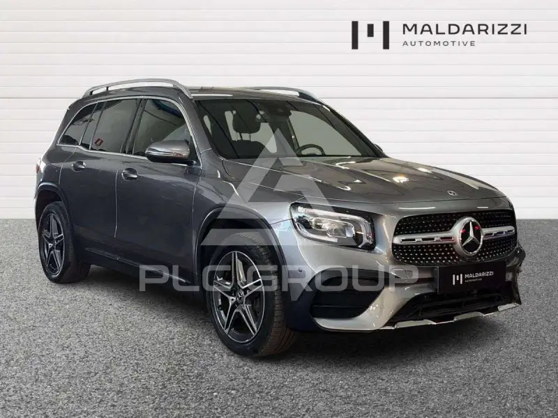 2022 Mercedes Benz GLB 220
