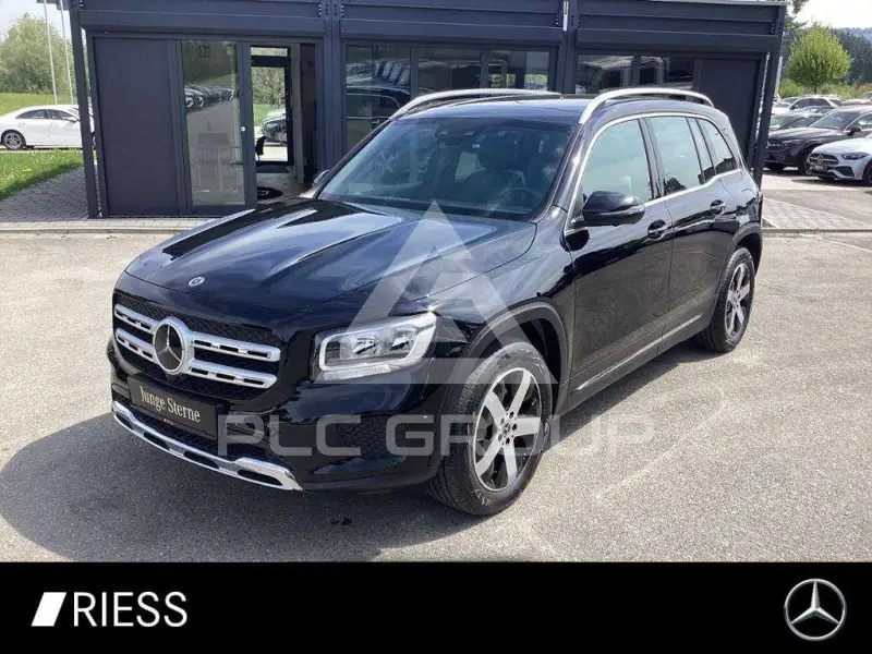 2022 Mercedes Benz GLB 220