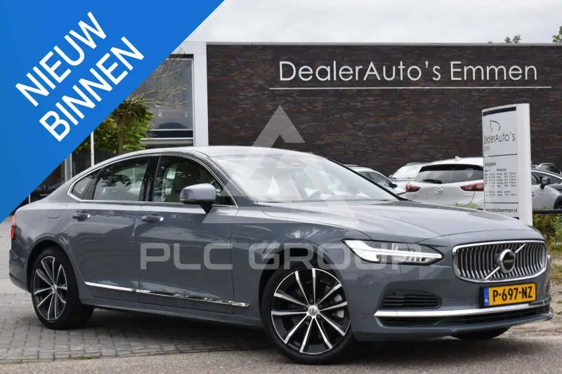 2022 Volvo S90
