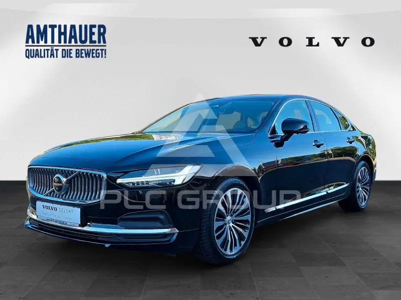 2022 Volvo S90