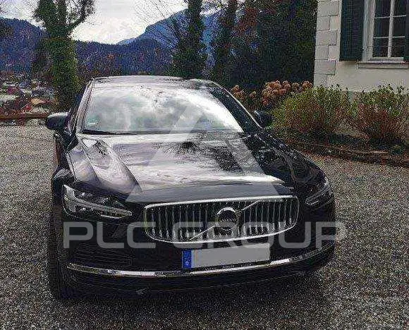 2022 Volvo S90