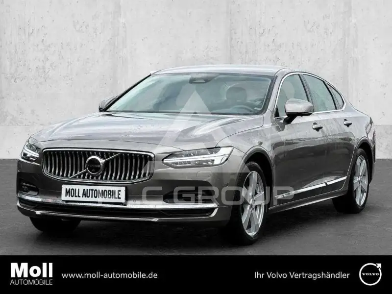 2022 Volvo S90