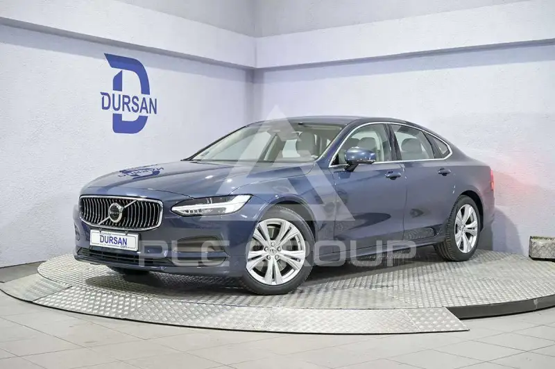 2022 Volvo S90