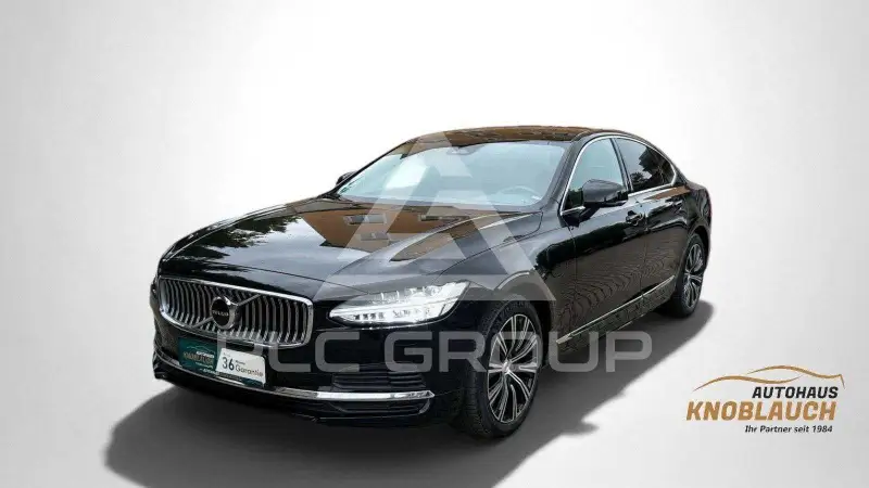 2022 Volvo S90
