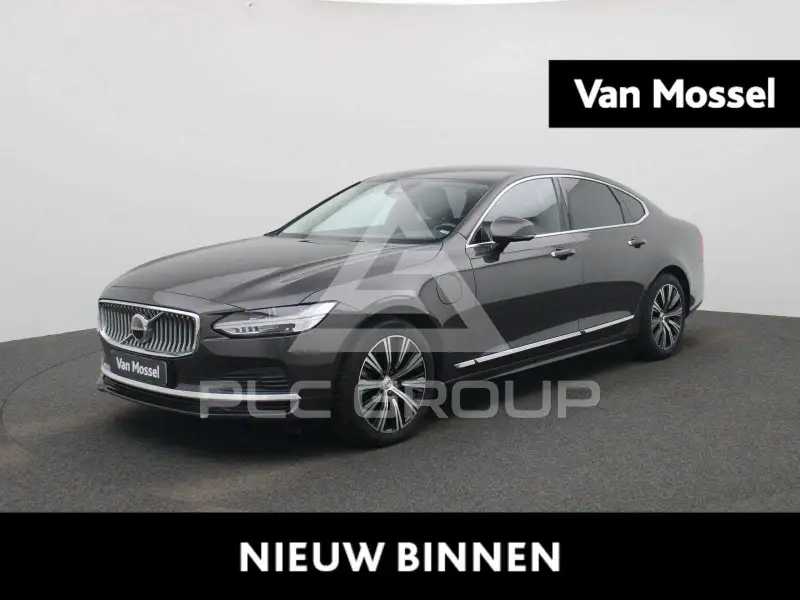 2022 Volvo S90