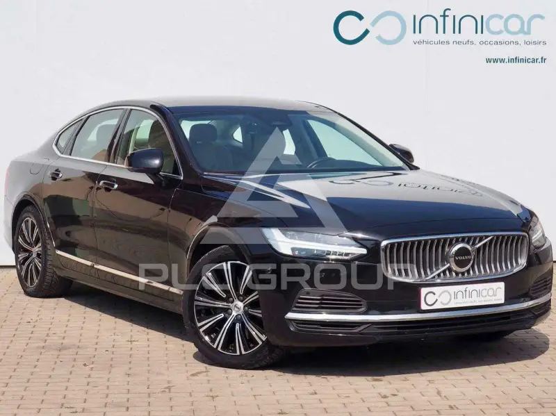 2022 Volvo S90