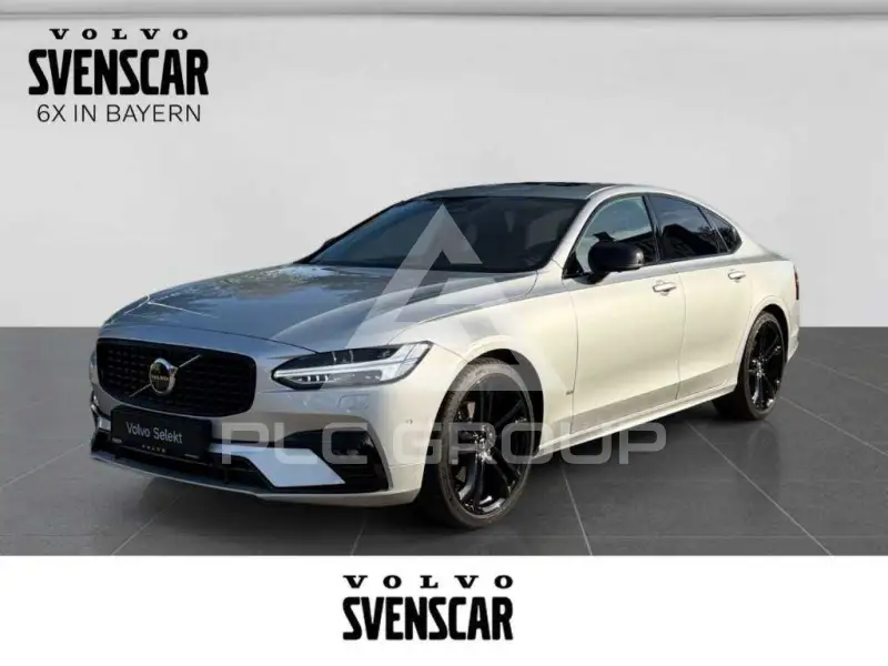 2022 Volvo S90