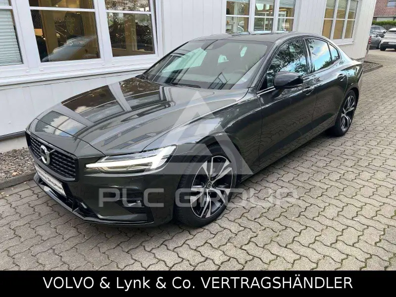 2022 Volvo S60
