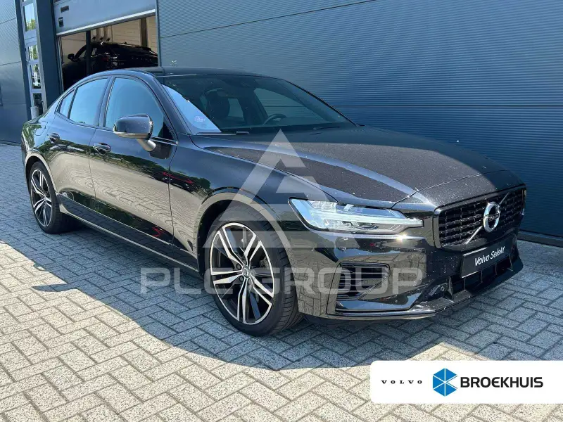 2022 Volvo S60