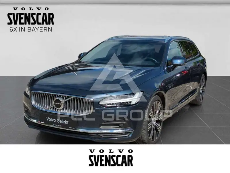 2022 Volvo V90