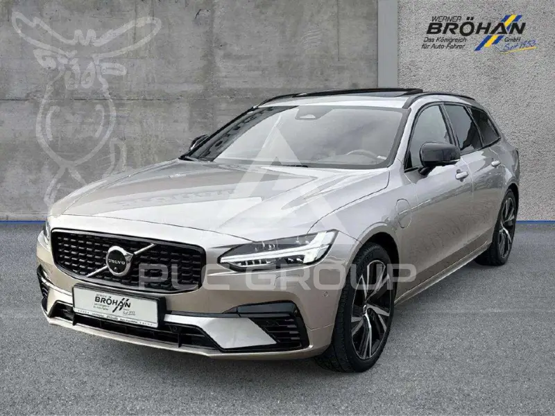 2022 Volvo V90