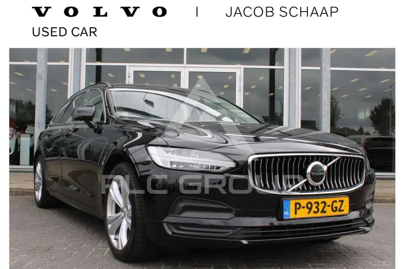 2022 Volvo V90