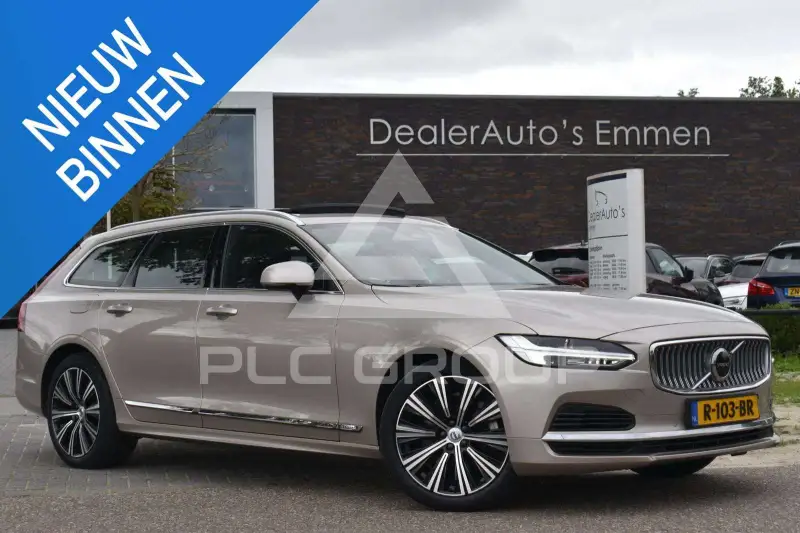 2022 Volvo V90