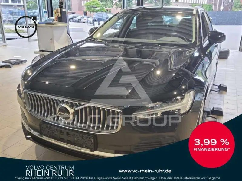 2022 Volvo V90