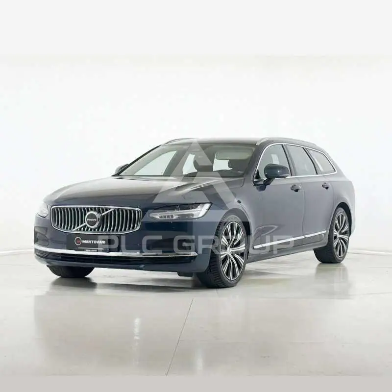 2022 Volvo V90