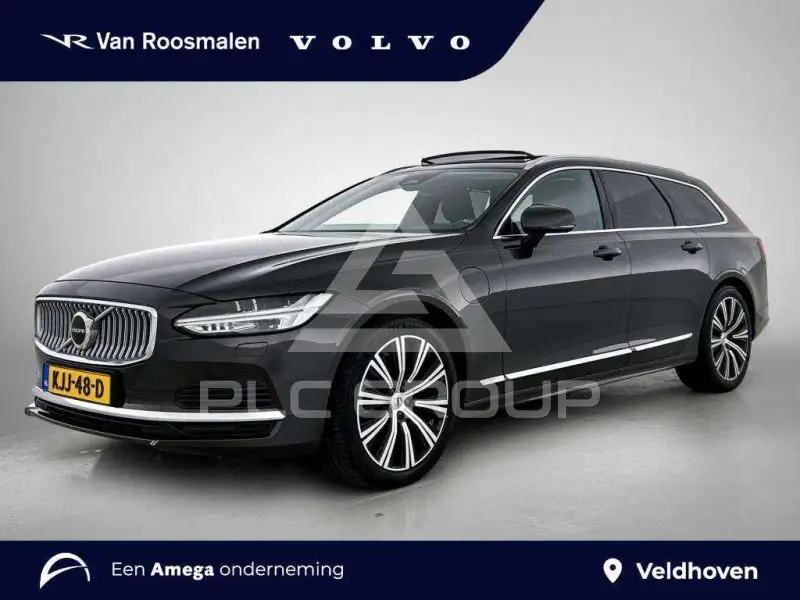 2022 Volvo V90