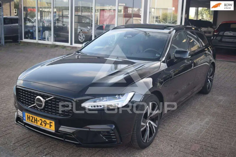 2022 Volvo V90
