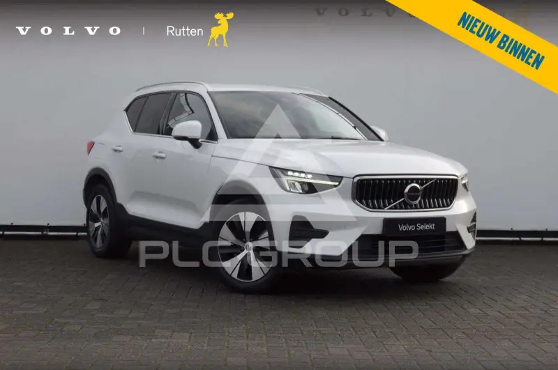 2022 Volvo XC40