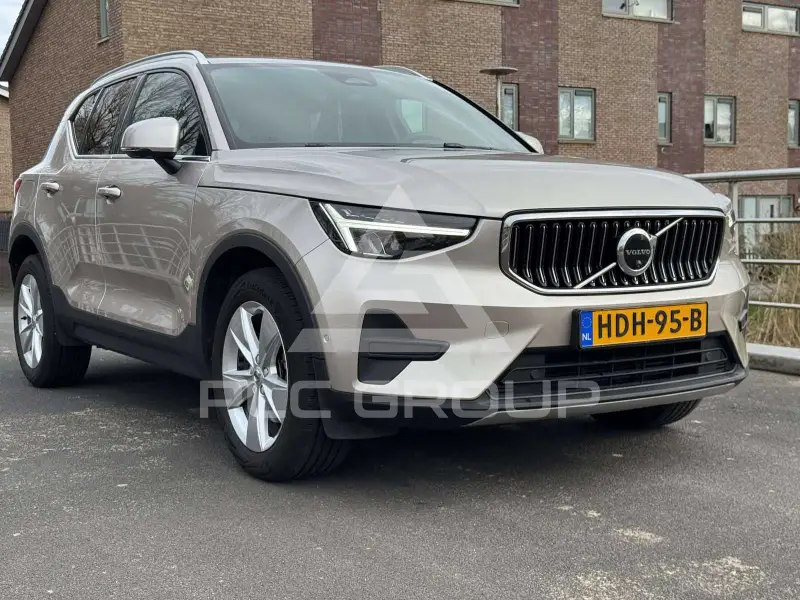 2022 Volvo XC40