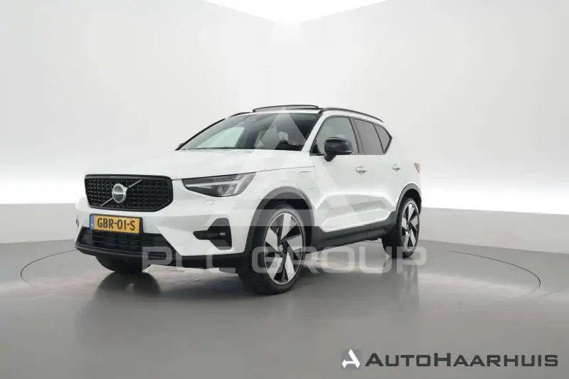 2022 Volvo XC40