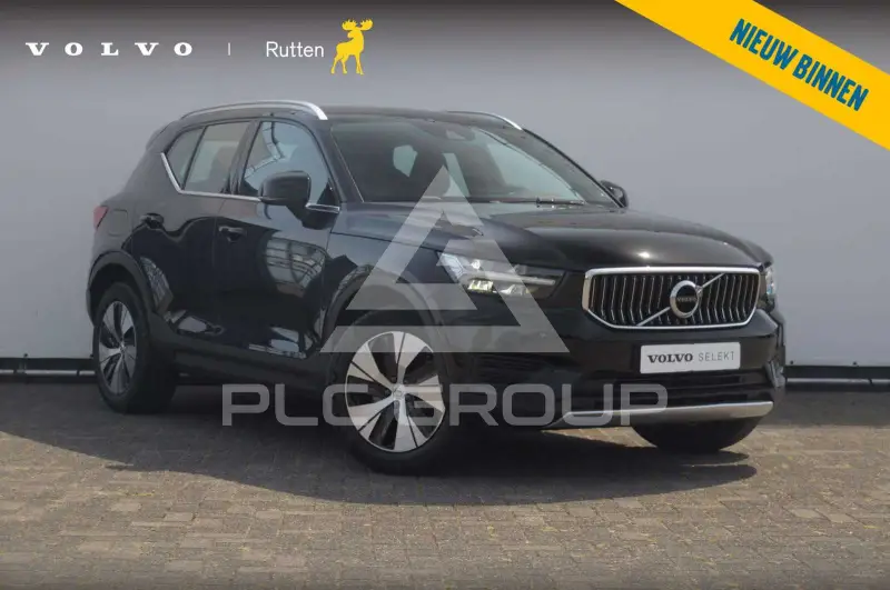 2022 Volvo XC40