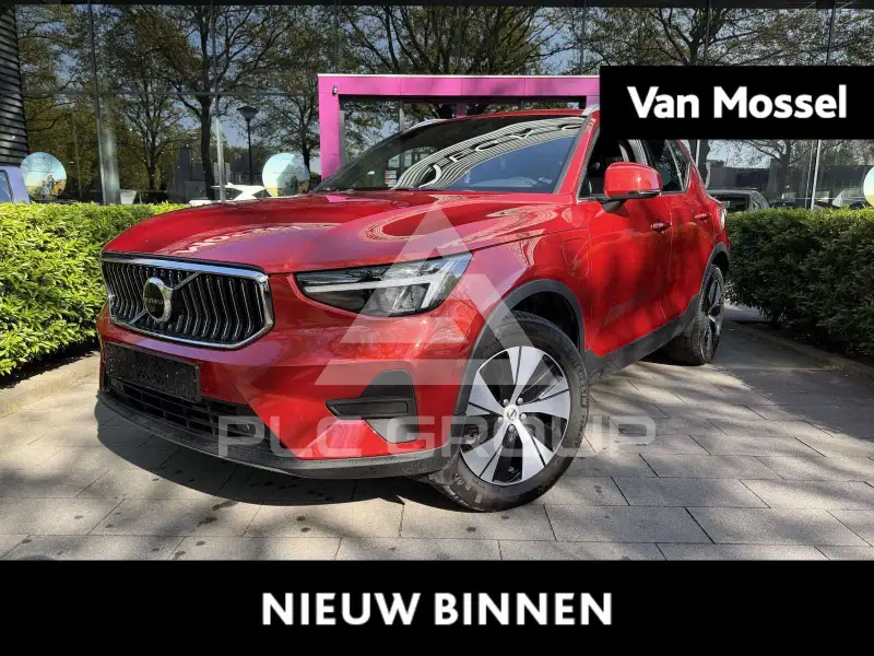 2022 Volvo XC40