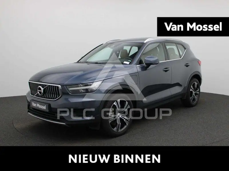 2022 Volvo XC40