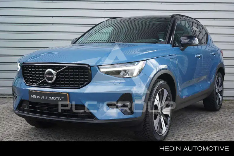 2022 Volvo XC40