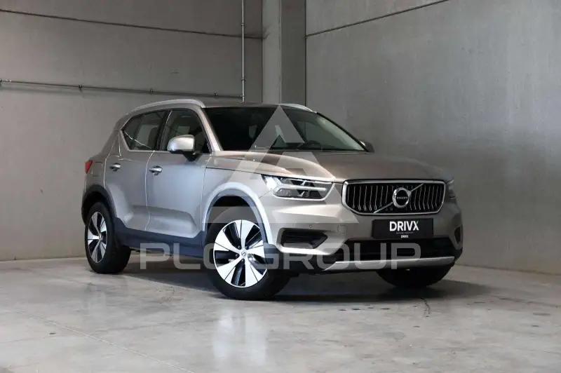 2022 Volvo XC40