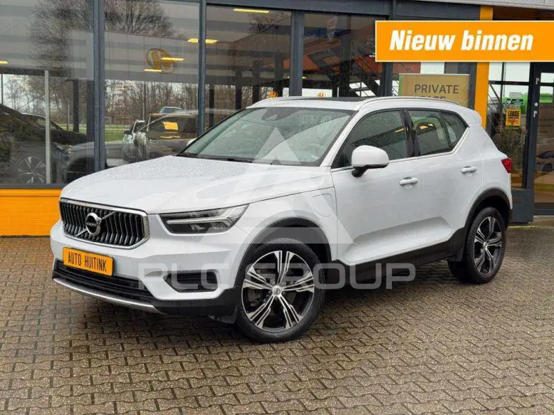 2022 Volvo XC40
