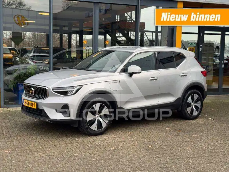 2022 Volvo XC40