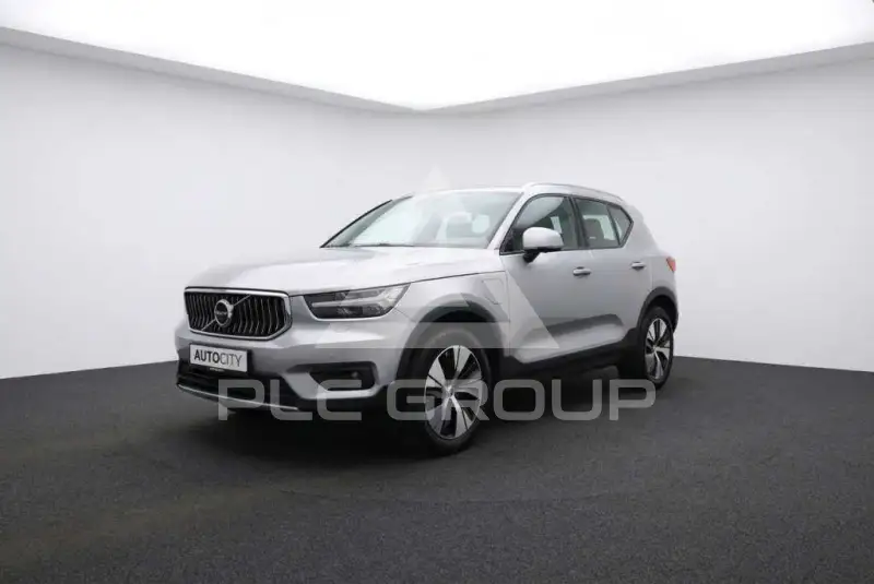2022 Volvo XC40