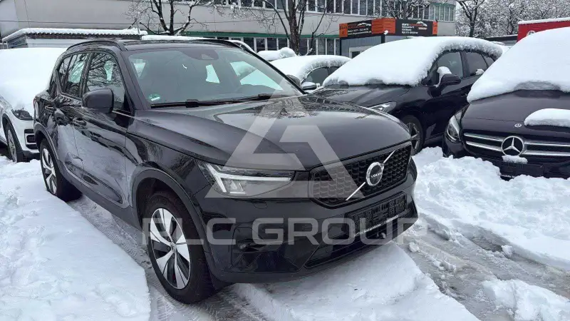 2022 Volvo XC40