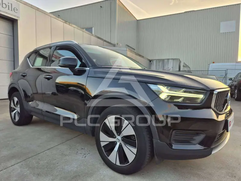 2022 Volvo XC40