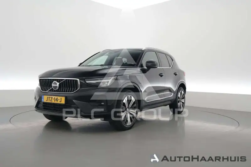 2022 Volvo XC40