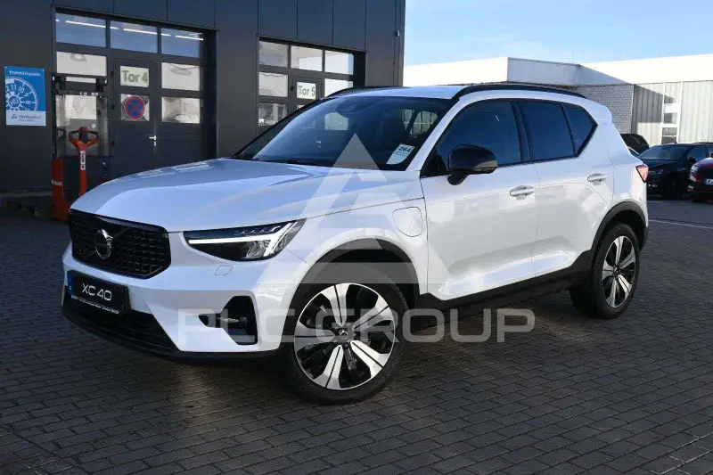 2022 Volvo XC40