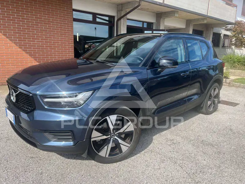 2022 Volvo XC40
