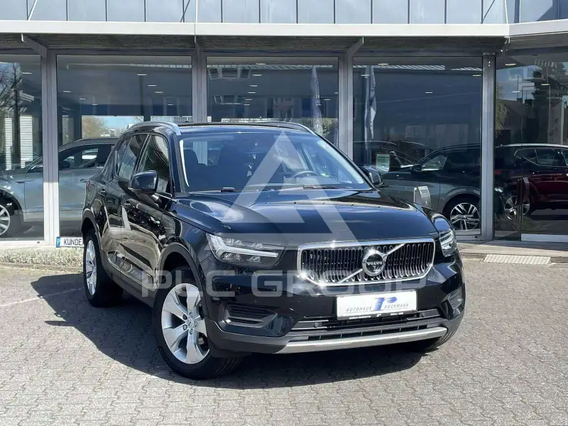 2022 Volvo XC40