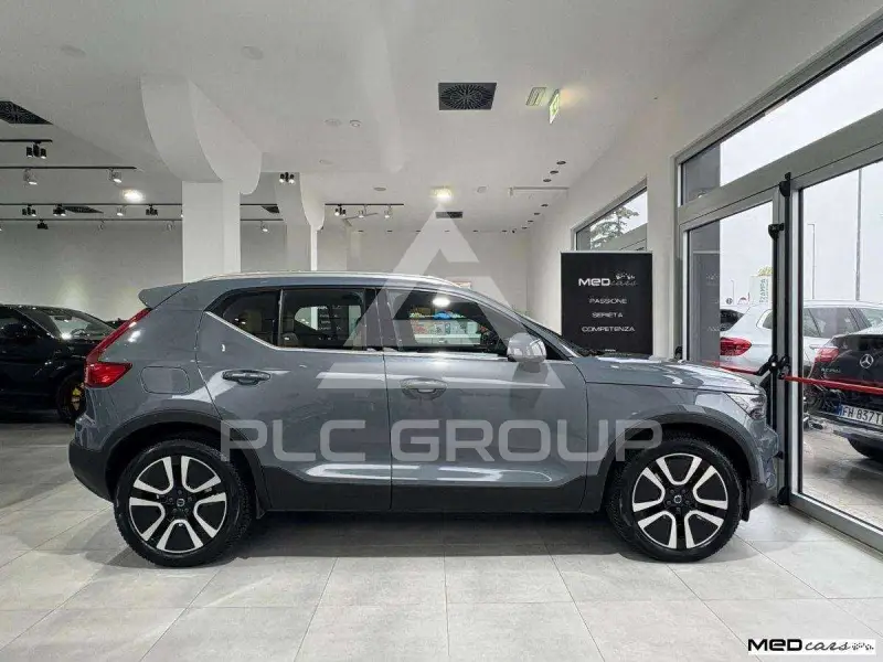 2022 Volvo XC40
