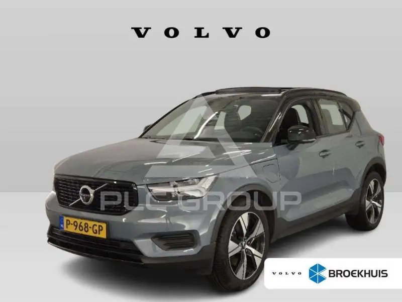 2022 Volvo XC40
