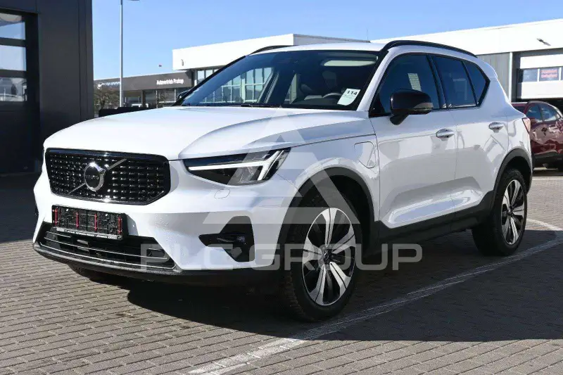 2022 Volvo XC40
