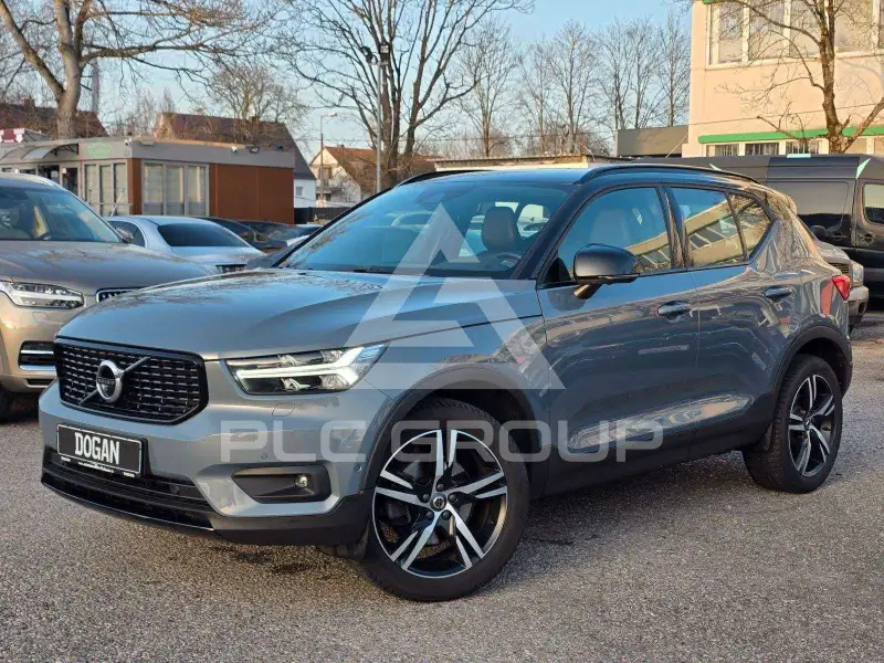 2022 Volvo XC40