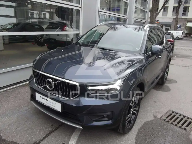 2022 Volvo XC40