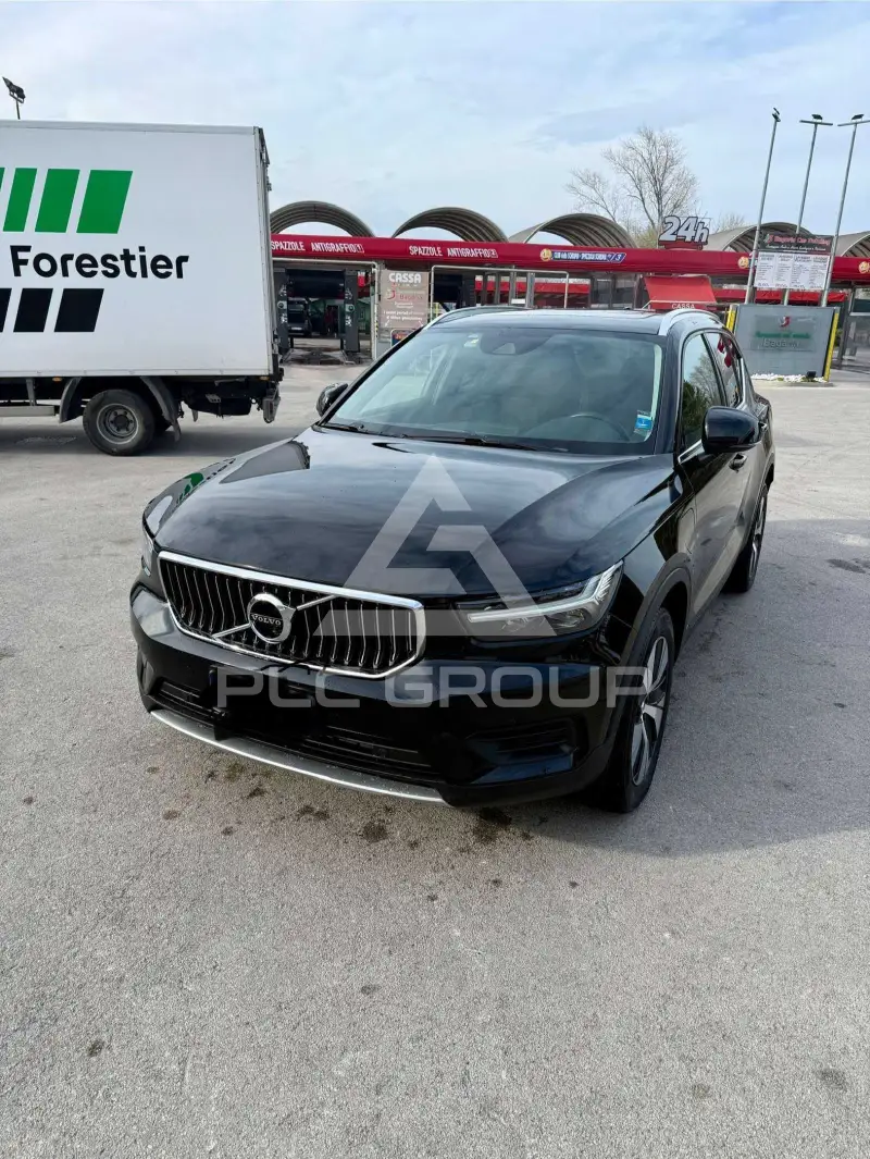 2022 Volvo XC40