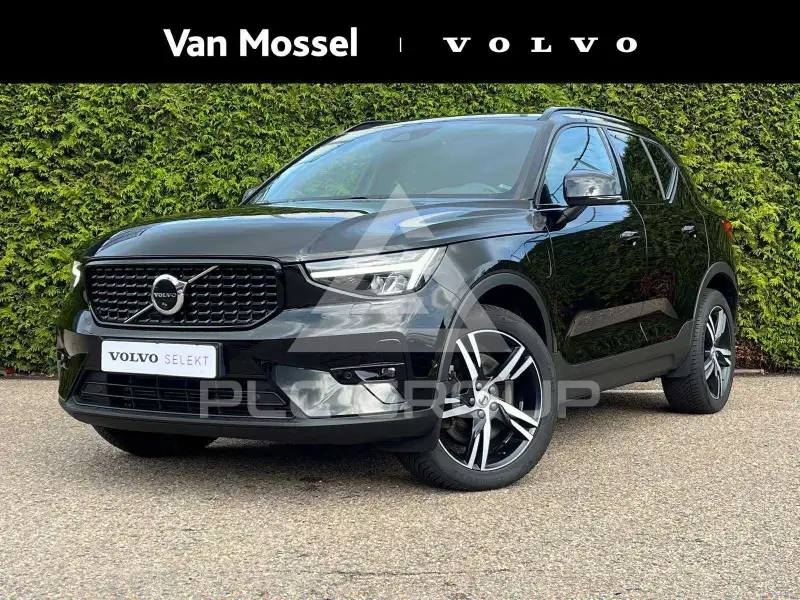 2022 Volvo XC40