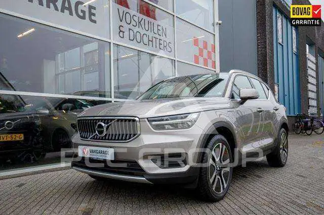 2022 Volvo XC40