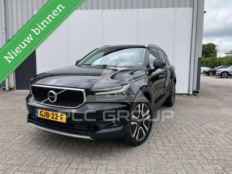 2022 Volvo XC40