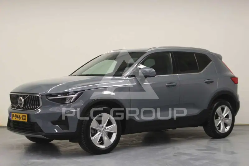 2022 Volvo XC40