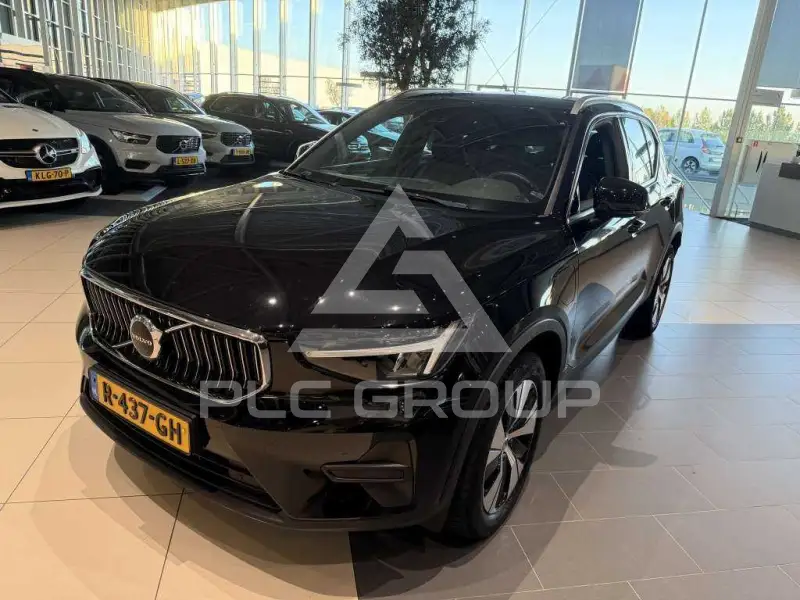 2022 Volvo XC40