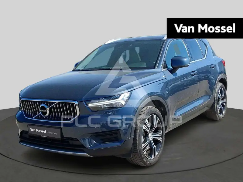 2022 Volvo XC40
